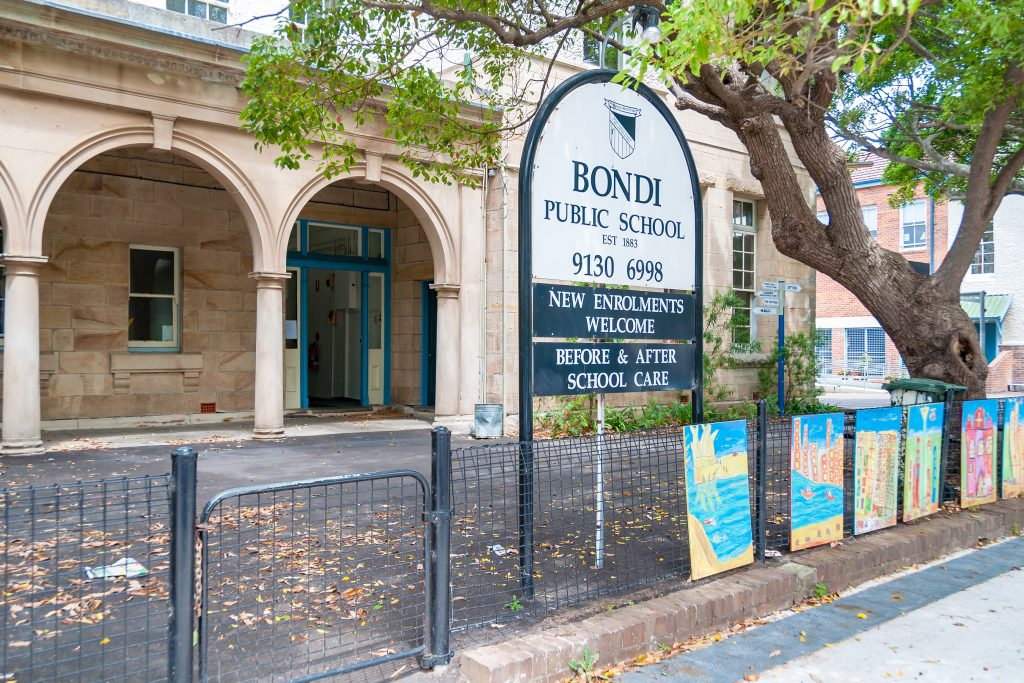 Bondi Public School Sign And Building Exterior Public Service Association