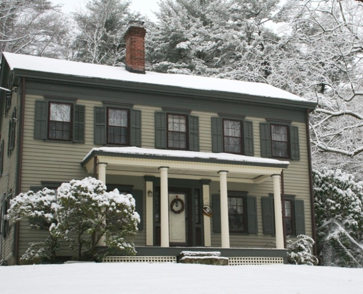 Early 19th Century Federal Style Historic House Colors