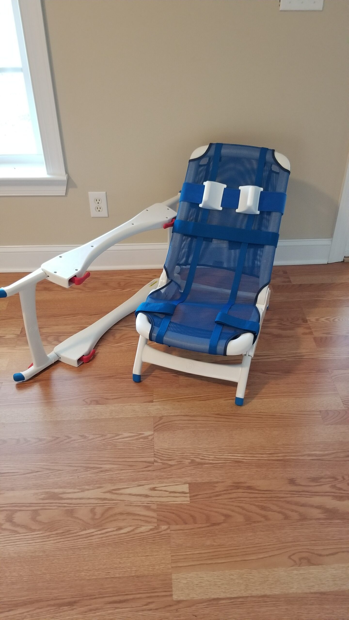 Rifton Blue Wave Bath Chair With Tub Riser Children s Assistive 