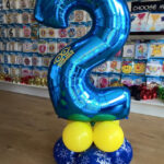 Super Shape Foil Number Balloon Bouquets