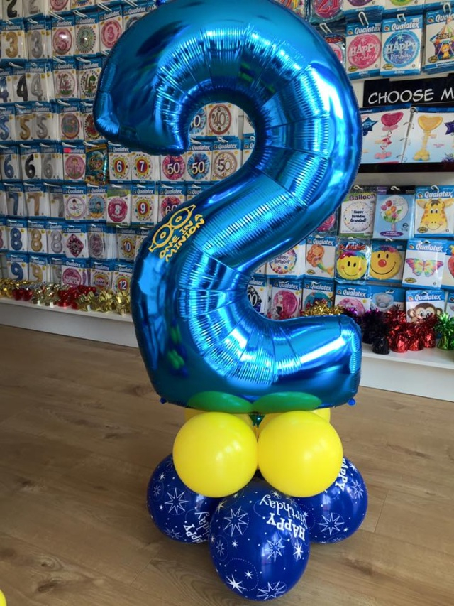 Super Shape Foil Number Balloon Bouquets