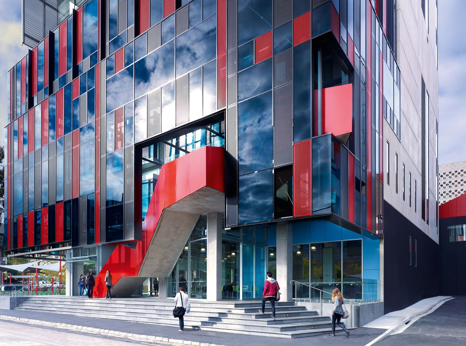 Swinburne University